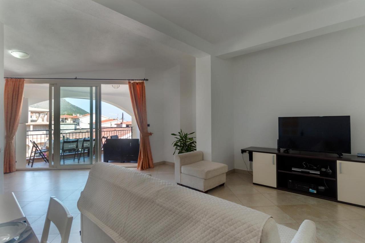 Royal Suite Apartment Cala Gonone Exterior photo